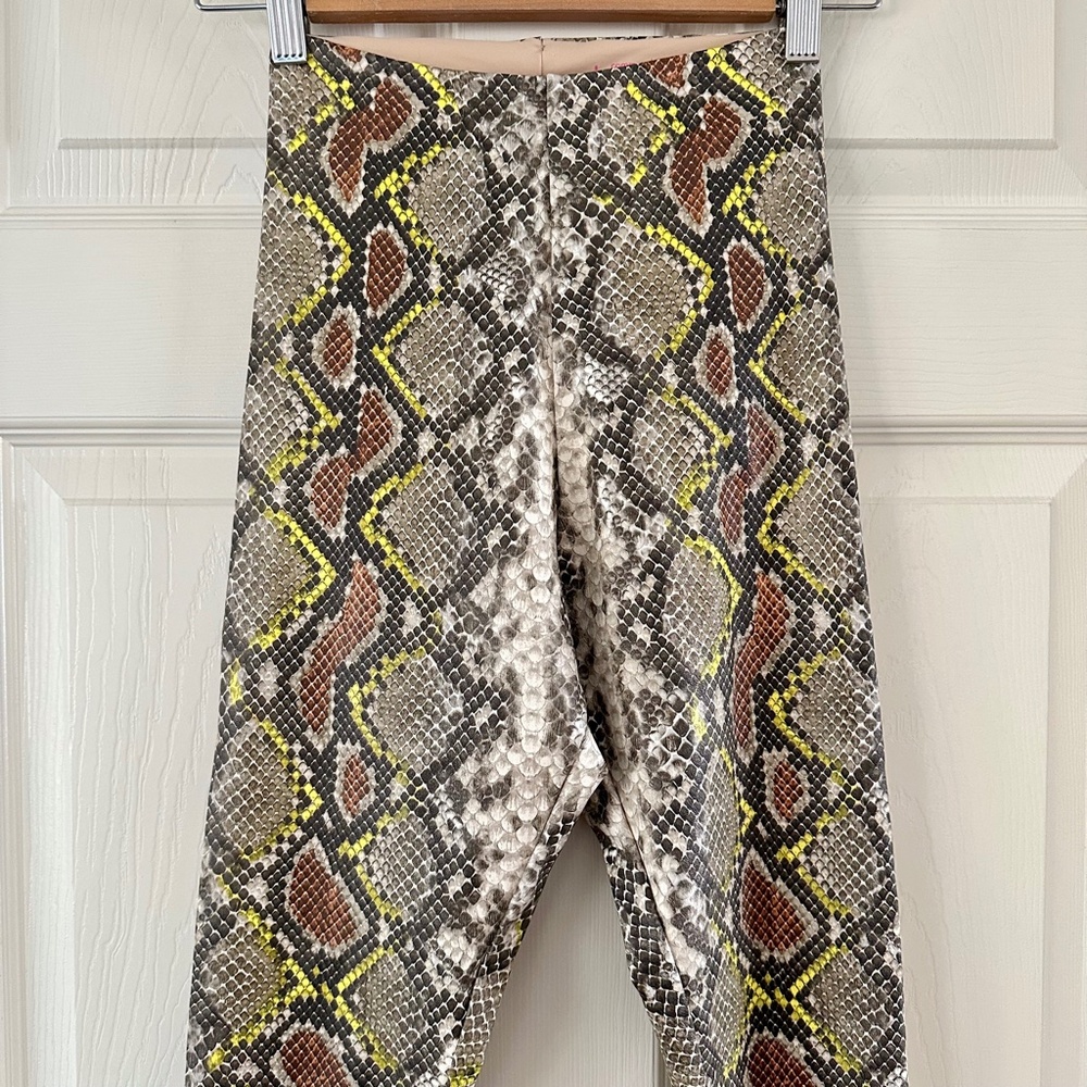 Commando Faux Leather in Neon Snake Print Leggings Size Small - Picture 5 of 12